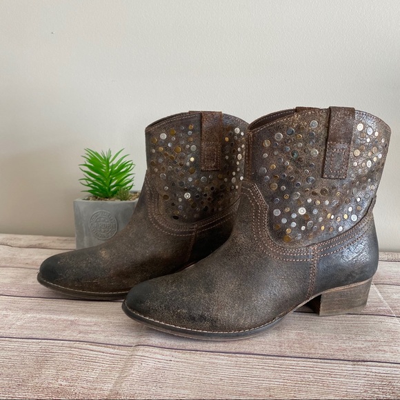 DIBA TRUE Flying Solo Pull on Studded Ankle Boots
